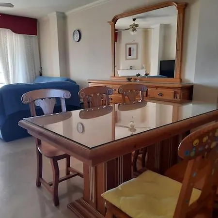 Cozy Nearly Sea,tennis,bars And Other Apartment *
