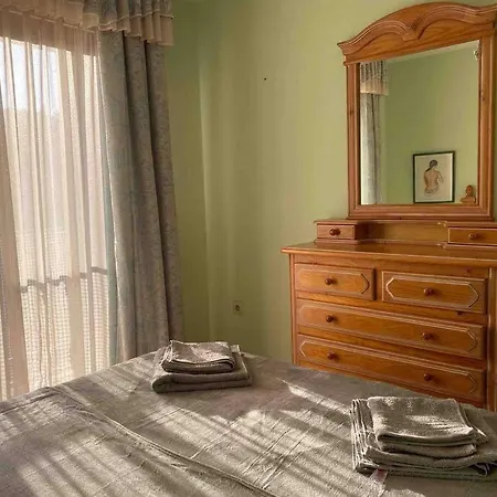 Cozy Nearly Sea,tennis,bars And Other Malaga