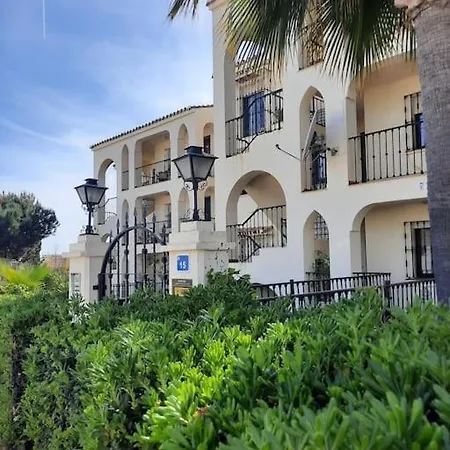 Cozy Nearly Sea,tennis,bars And Other Apartment Malaga